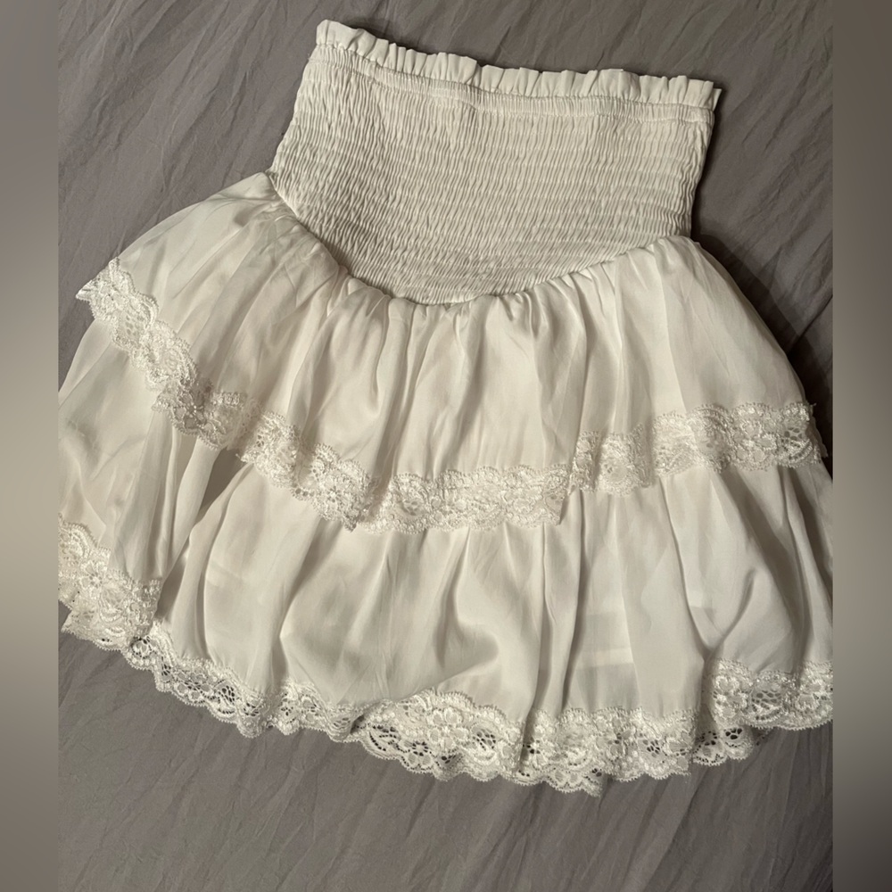 Elastic waist ruffled skirt.  Women’s XS